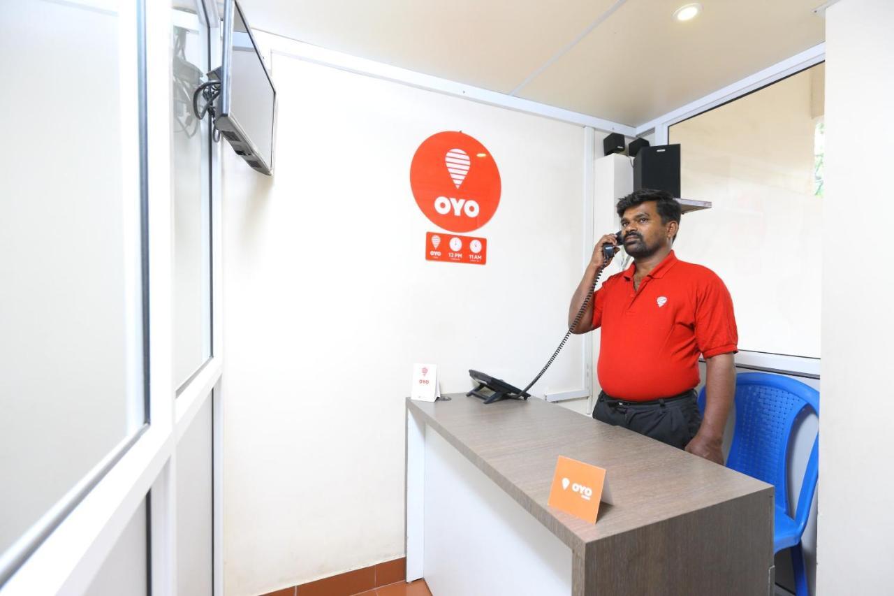 Oyo 14934 Kalyani Grand Hotel Madras Buitenkant foto
